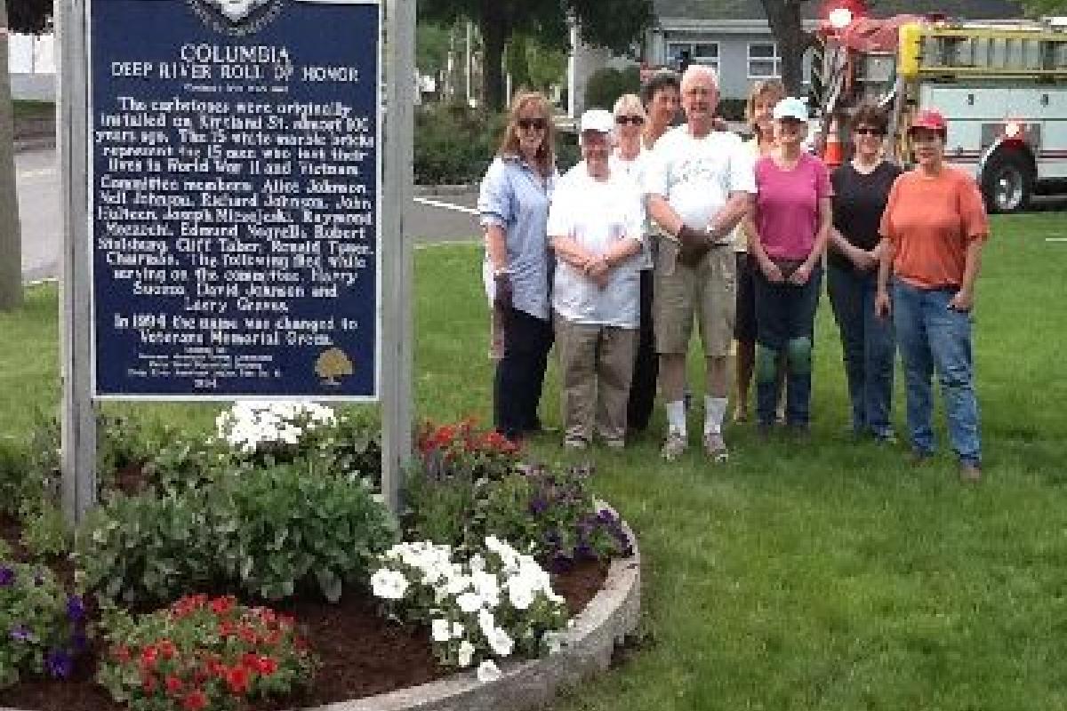 Columbia and the Deep River Garden Club